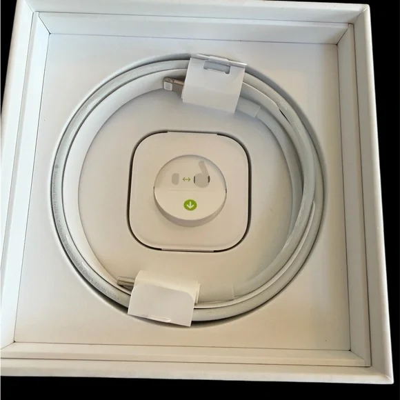 Apple Air Pods Pro - Picture 3 of 10